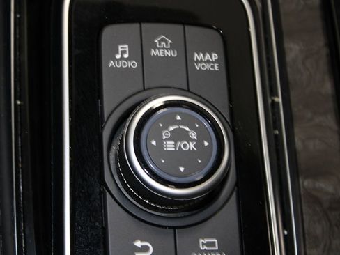 Used 2024 Nissan Armada Platinum w/ Captain's Chairs Package image 45