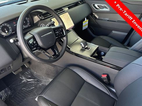 New 2024 Land Rover Range Rover Velar Dynamic SE image 9
