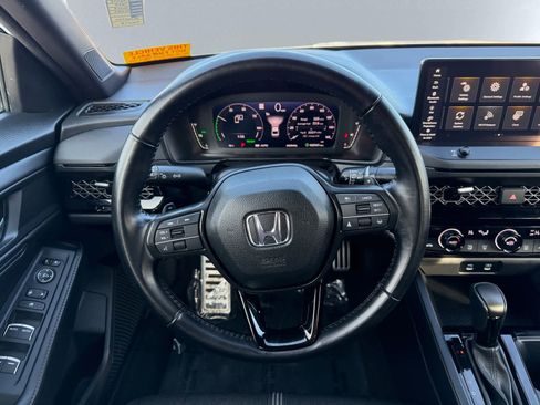 Used 2024 Honda Accord Sport image 17