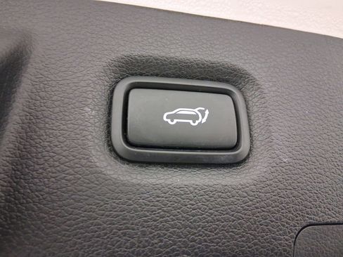 Used 2019 Hyundai Santa Fe FWD image 30