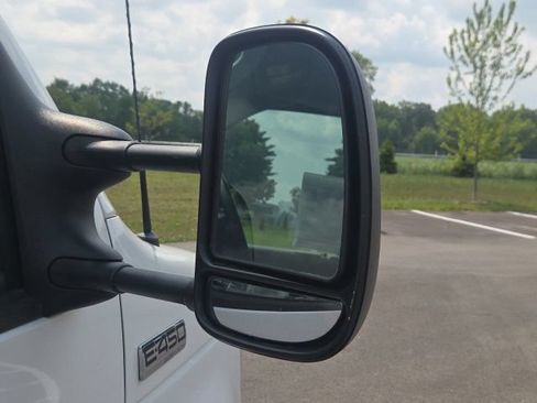 Used 2023 Ford E-450 and Econoline 450 Super Duty RWD image 6