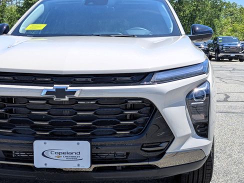 New 2026 Chevrolet Trax ACTIV w/ Sunroof Package FWD image 34
