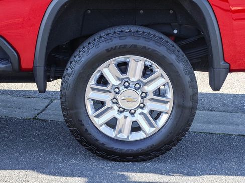 Used 2025 Chevrolet Silverado 3500 High Country w/ Technology Package image 9