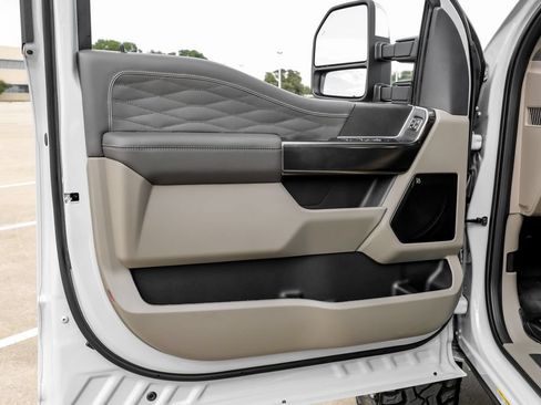 Used 2026 Ford F450 Platinum w/ Platinum Plus Package AWD/4WD image 55