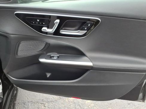 Used 2024 Mercedes-Benz C 300 Sedan image 11