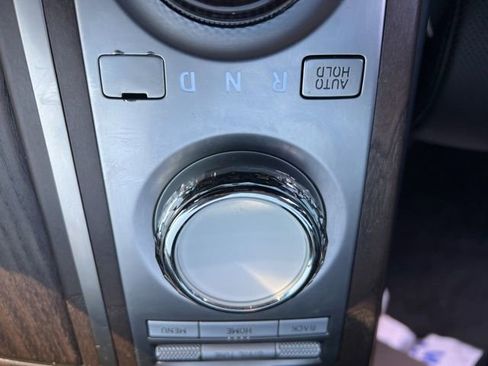 Used 2023 Genesis G80 image 25