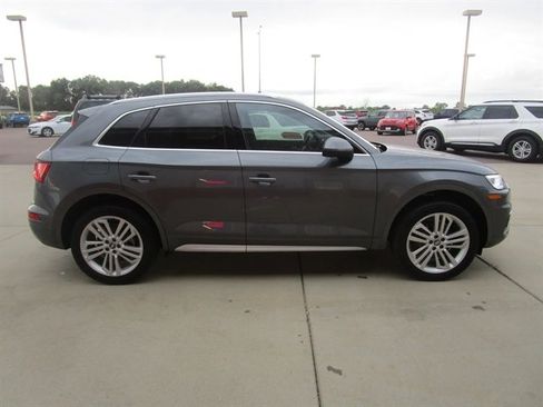 Used 2018 Audi Q5 Prestige image 6