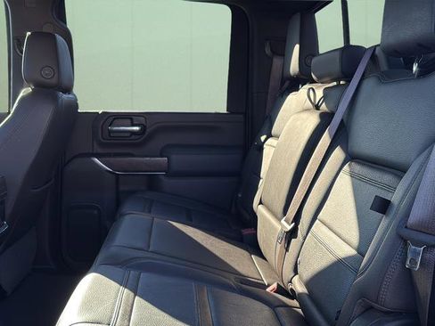 Used 2020 GMC Sierra 2500 Denali w/ Denali Ultimate Package image 21