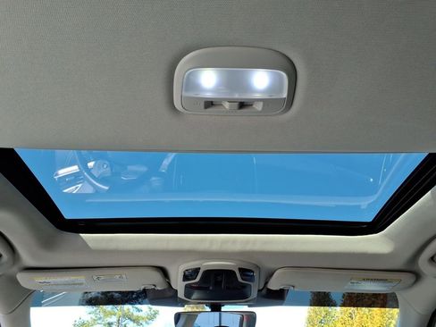 Used 2025 Subaru Outback Onyx Edition image 14