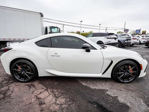 Used 2024 Subaru BRZ tS RWD image 37