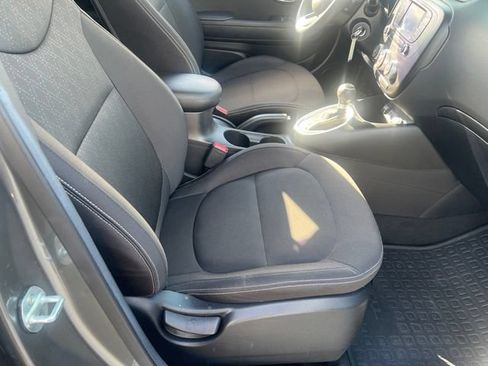 Used 2017 Kia Soul w/ Convenience Package FWD image 32