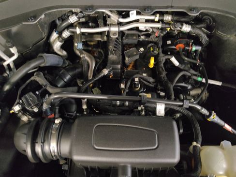 Used 2022 Ford Explorer XLT w/ Equipment Group 202A RWD image 30