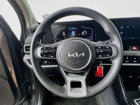 Used 2023 Kia Sportage LX FWD image 17