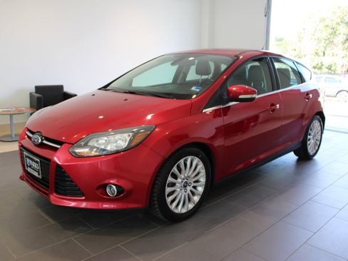Used 2012 Ford Focus Titanium image 12