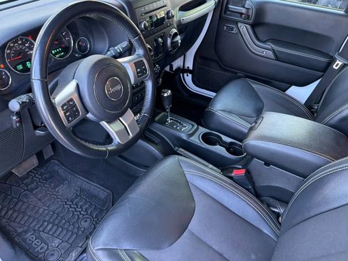 Used 2018 Jeep Wrangler Unlimited Sport AWD/4WD image 13