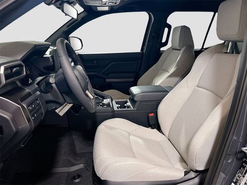 New 2026 Toyota 4Runner SR5 image 17