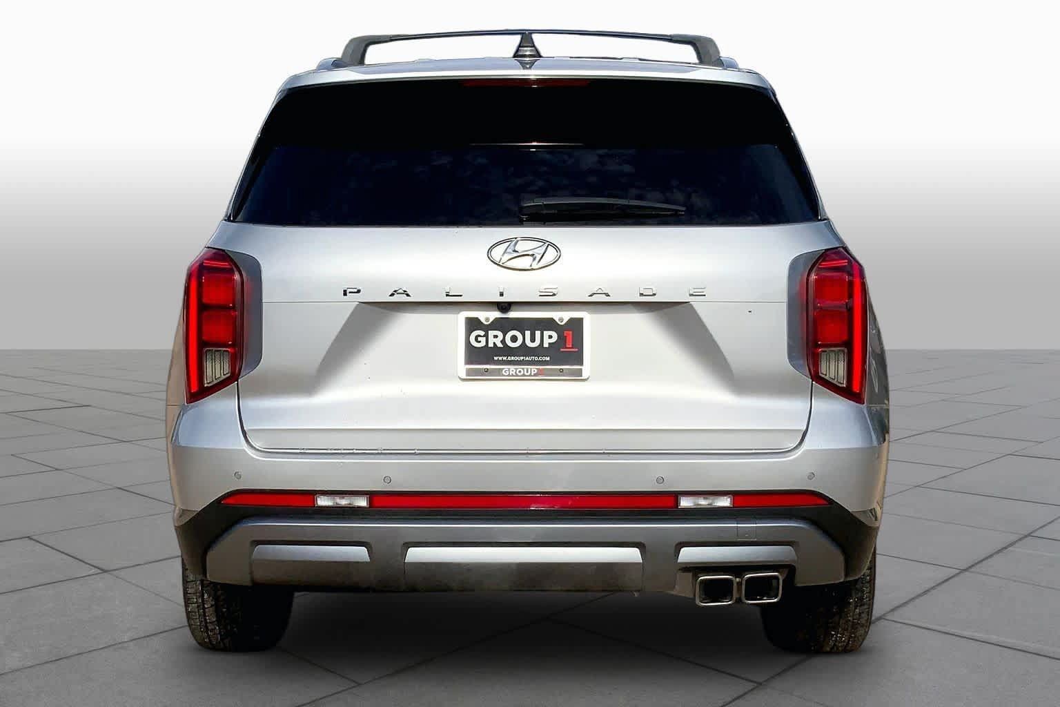 Used 2024 Hyundai Palisade SEL FWD image 5