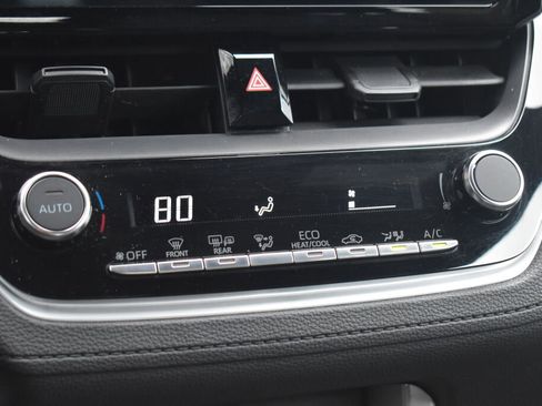 Used 2024 Toyota Corolla Cross AWD Hybrid image 4