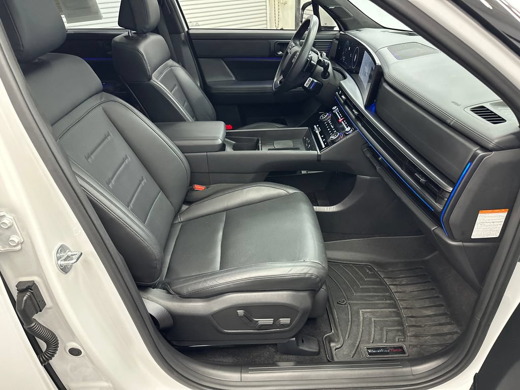 Used 2025 Hyundai Santa Fe Calligraphy FWD image 15