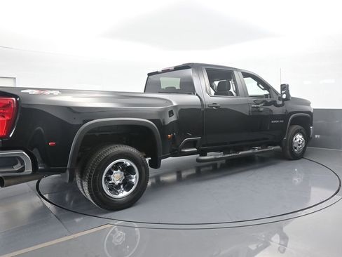 Used 2024 Chevrolet Silverado 3500 LT image 6