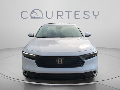 Used 2024 Honda Accord Touring image 10