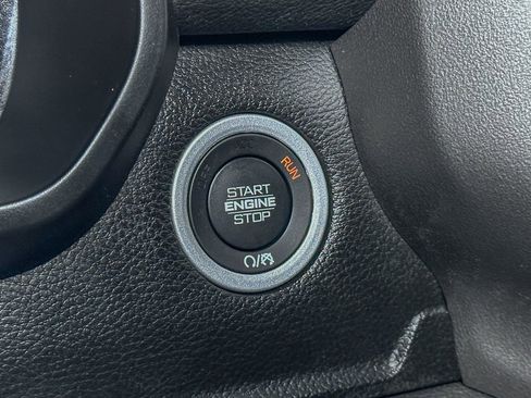 Used 2023 RAM 1500 Laramie AWD/4WD image 35