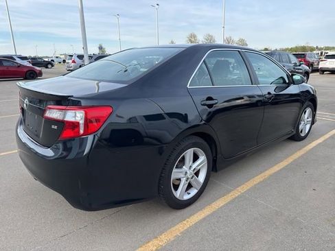 Used 2012 Toyota Camry SE image 8