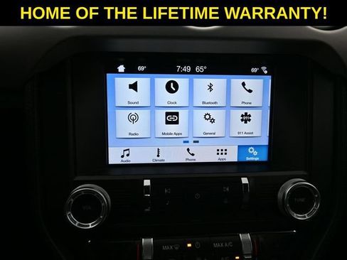 Used 2017 Ford Mustang Premium RWD image 27