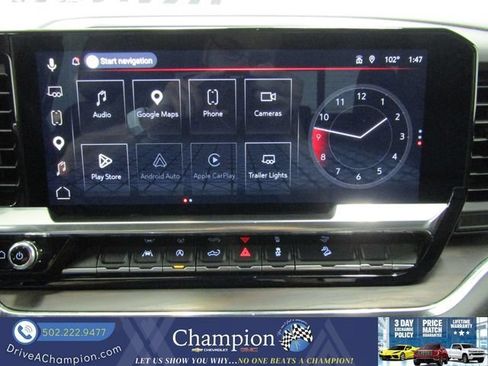 Used 2023 GMC Sierra 1500 SLT w/ SLT Premium Package AWD/4WD image 6