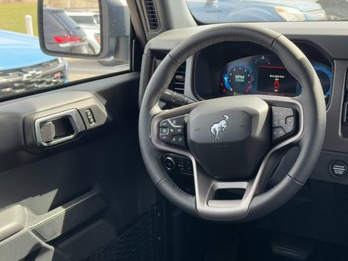 New 2026 Ford Bronco Badlands image 7