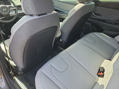 New 2026 Hyundai Elantra Limited image 11