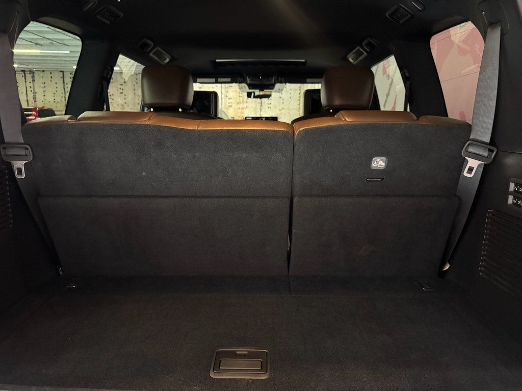 Used 2022 Nissan Armada Platinum w/ Captain's Chairs Package RWD image 26