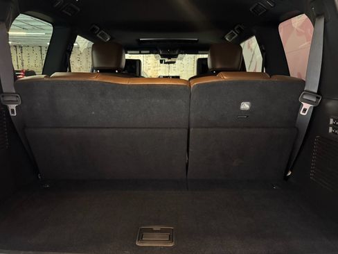 Used 2022 Nissan Armada Platinum w/ Captain's Chairs Package RWD image 26