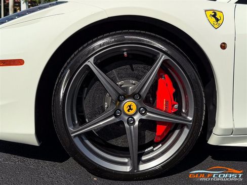 Used 2014 Ferrari 458 Italia Coupe RWD image 40