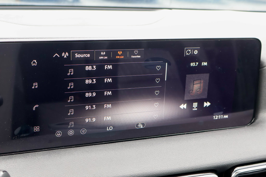 New 2027 Nissan Sentra SV w/ Floor Mat Package FWD image 3