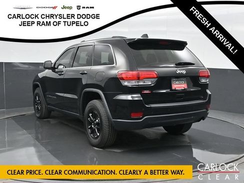 Used 2020 Jeep Grand Cherokee Laredo AWD/4WD image 11