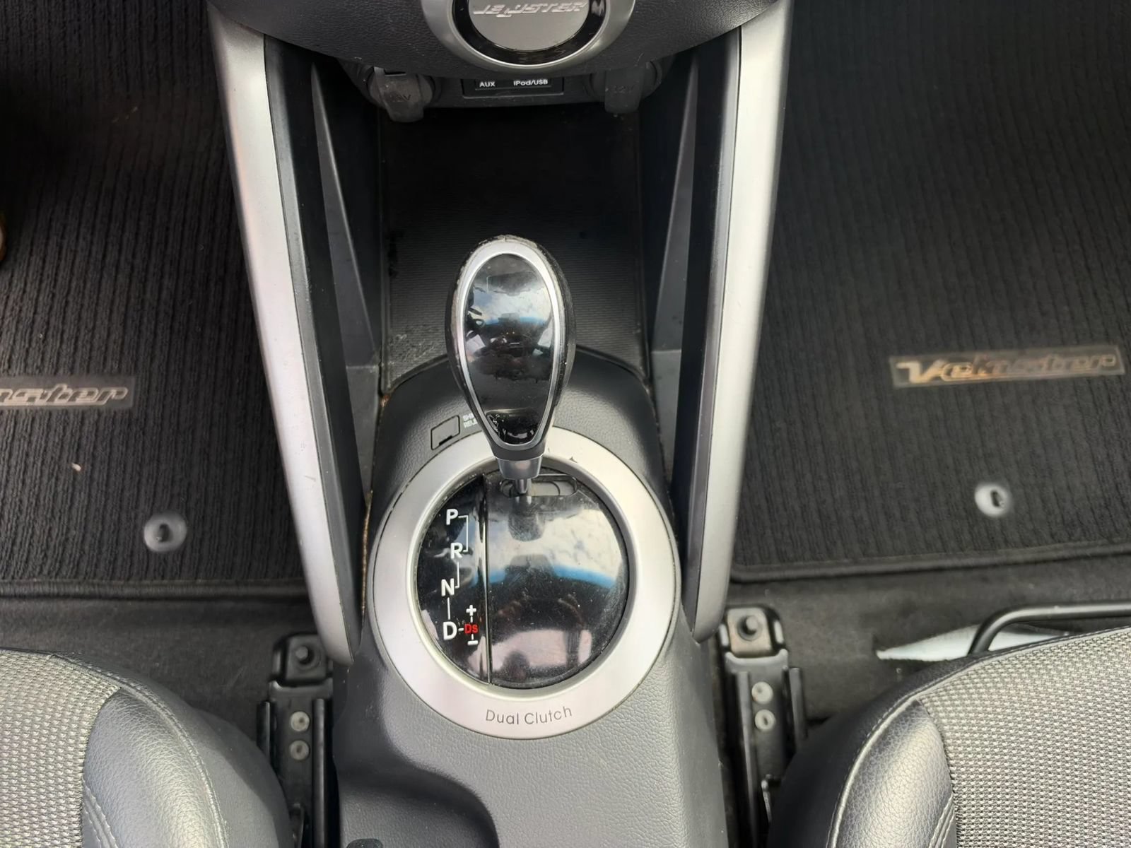 Used 2013 Hyundai Veloster w/ Style Pkg FWD image 22