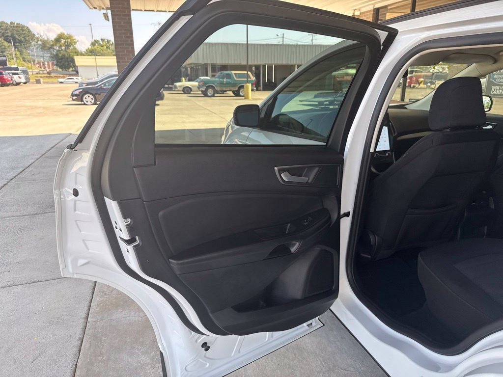 Used 2024 Ford Edge SE AWD/4WD image 16