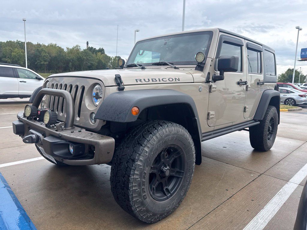 Used 2016 Jeep Wrangler Unlimited Rubicon w/ Connectivity Group AWD/4WD image 2