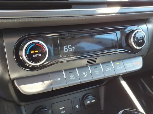 Used 2023 Hyundai Kona SEL w/ Convenience Package image 19