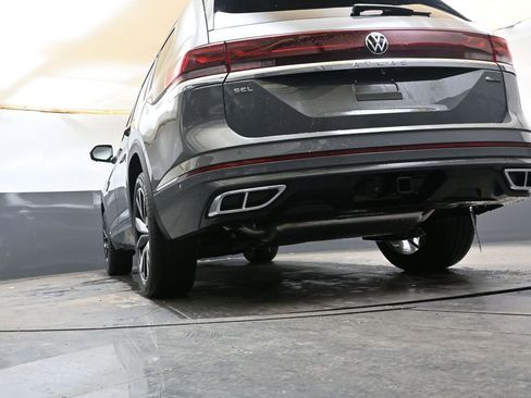 New 2026 Volkswagen Atlas SEL Premium R-Line AWD/4WD image 43