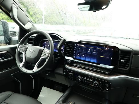 New 2026 Chevrolet Silverado 2500 LTZ w/ LTZ Plus Package AWD/4WD image 33