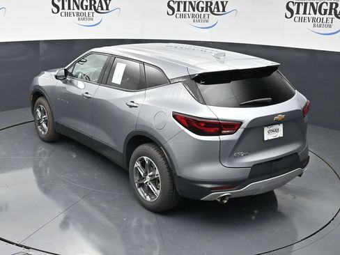 Used 2025 Chevrolet Blazer LT FWD image 25