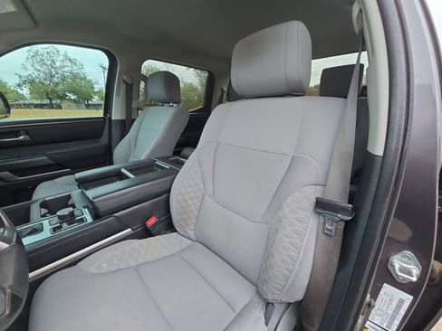 Used 2022 Toyota Tundra SR5 image 12