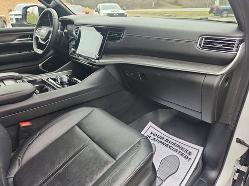 Used 2024 Jeep Wagoneer Series II image 53