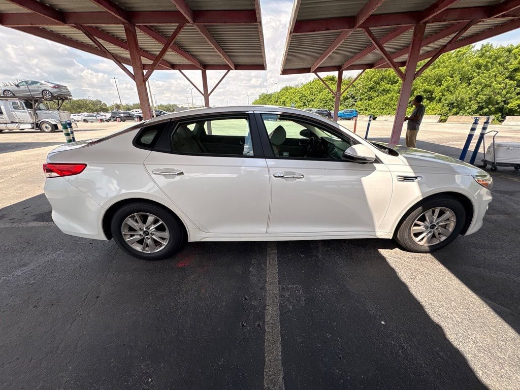 Used 2016 Kia Optima LX FWD image 8