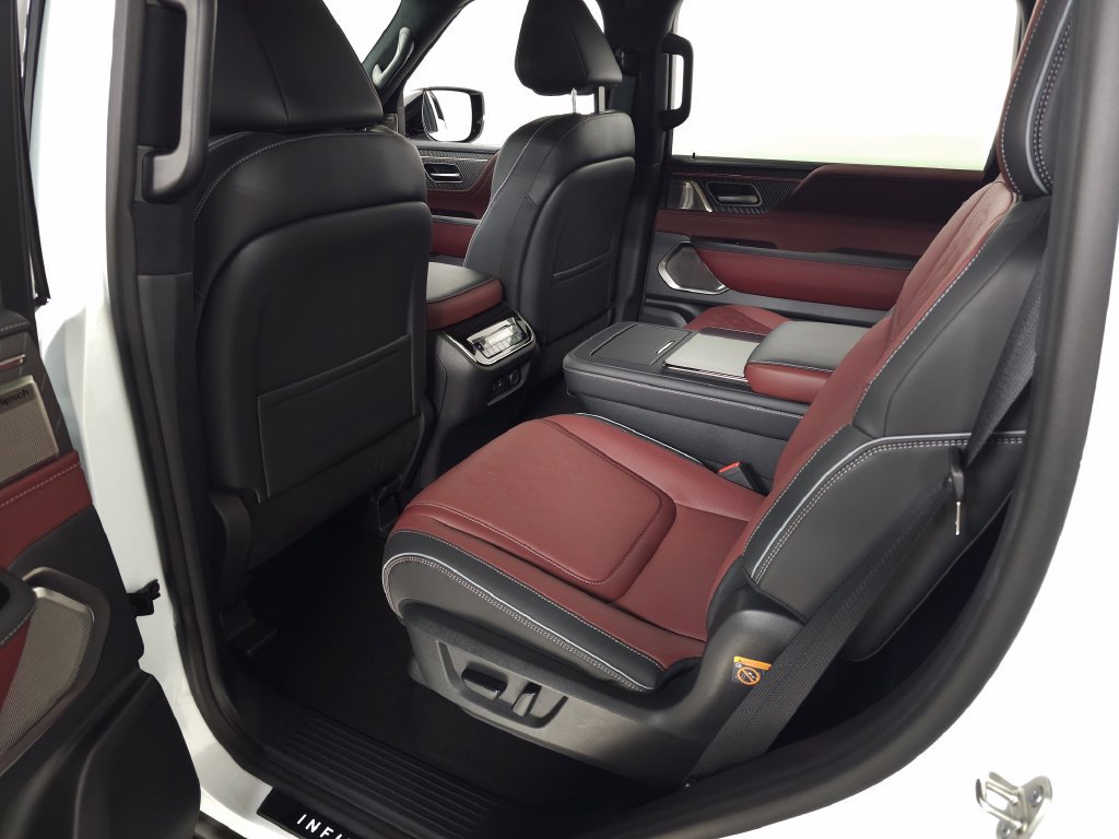 Used 2026 INFINITI QX80 Autograph w/ Premium Cargo Package AWD/4WD image 39