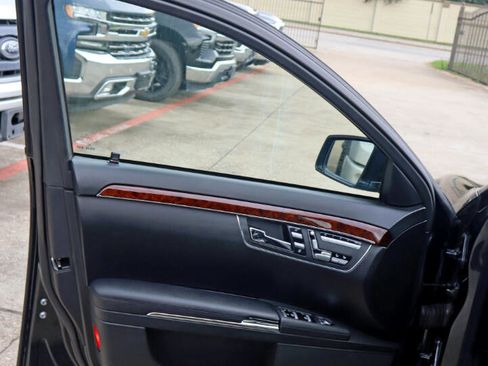 Used 2012 Mercedes-Benz S 550 image 7