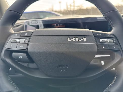 New 2026 Kia Sportage EX image 14