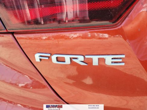 Used 2023 Kia Forte LXS FWD image 7